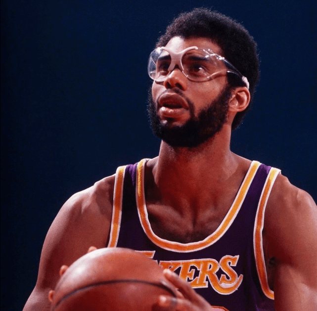 mk体育在线- 内部会议纪要 